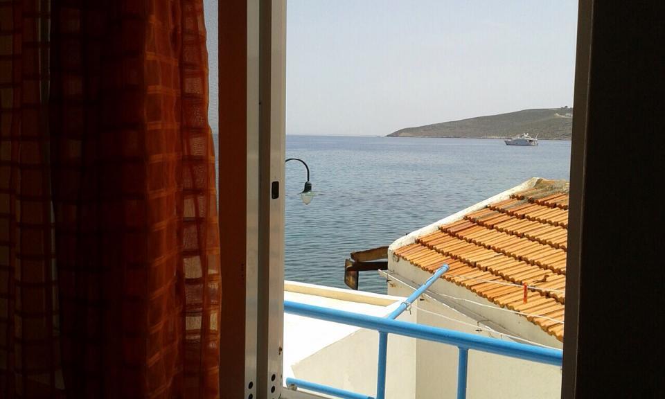 Spiros Apartments Ливадия Экстерьер фото